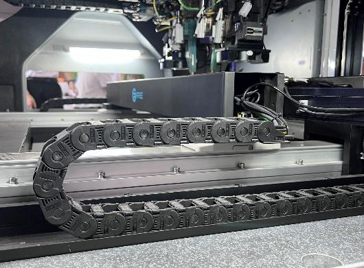 iHF Factory - Porta-cabos para equipamentos 3C de alto custo-benef&iacute;cio