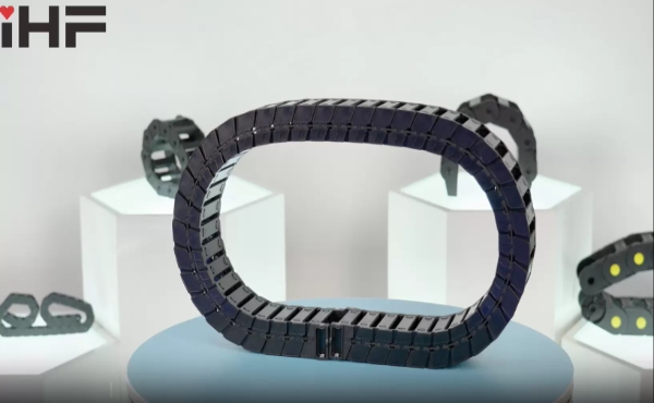 Aprimore suas opera&ccedil;&otilde;es: a import&acirc;ncia dos porta-cabos de alta resist&ecirc;ncia na ind&uacute;stria moderna.